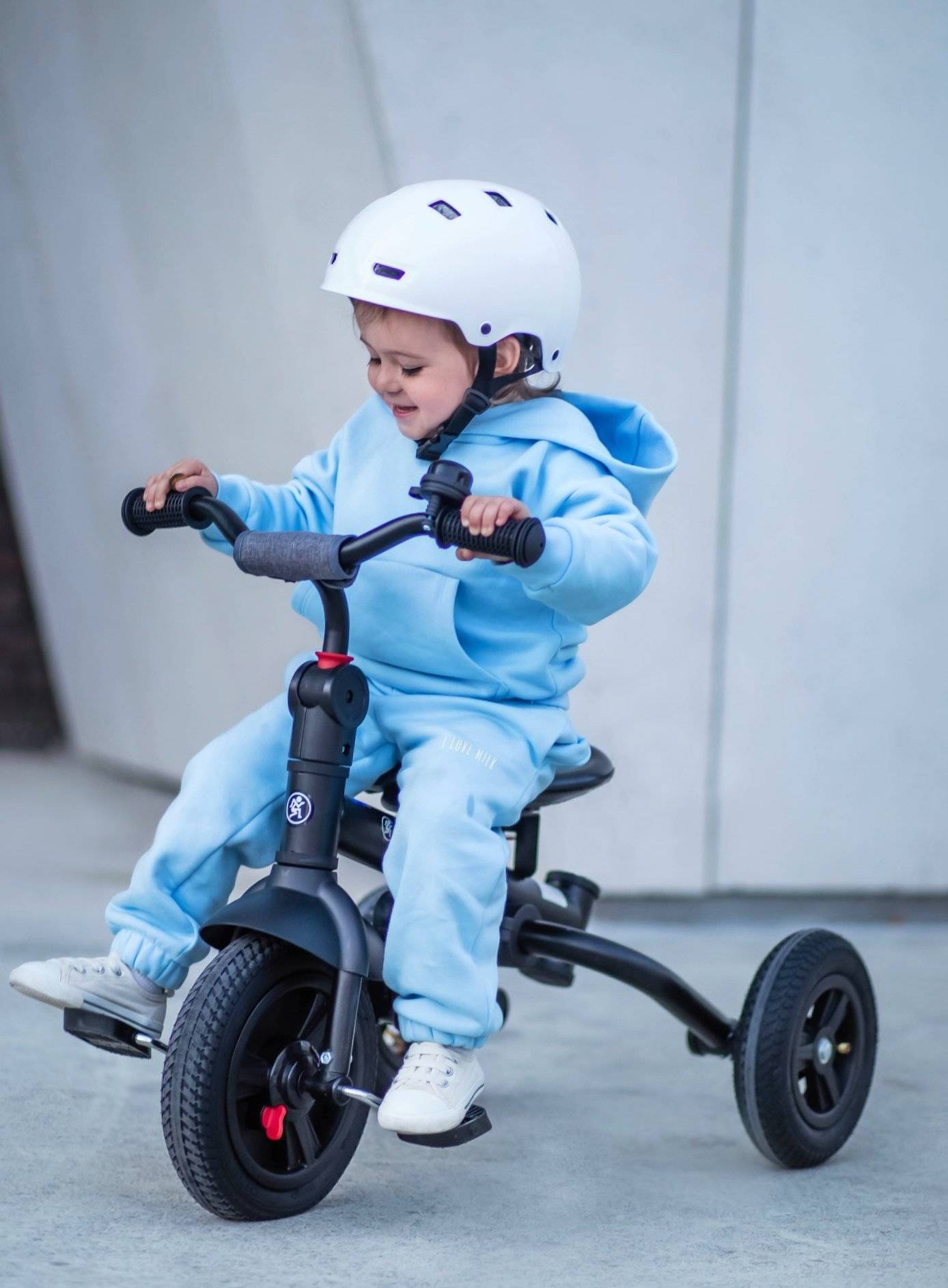 3-колесный велосипед HyperMotion Tobi  Velar с родительской ручкой