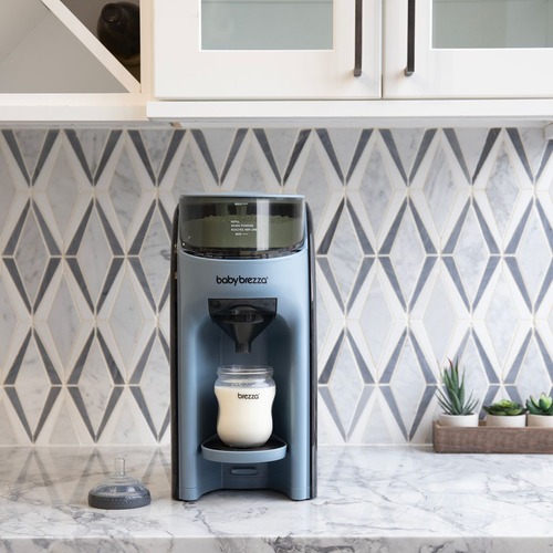 Аппарат для приготовления молочной смеси Baby Brezza Formula Pro Advanced All Black,  FRP0131