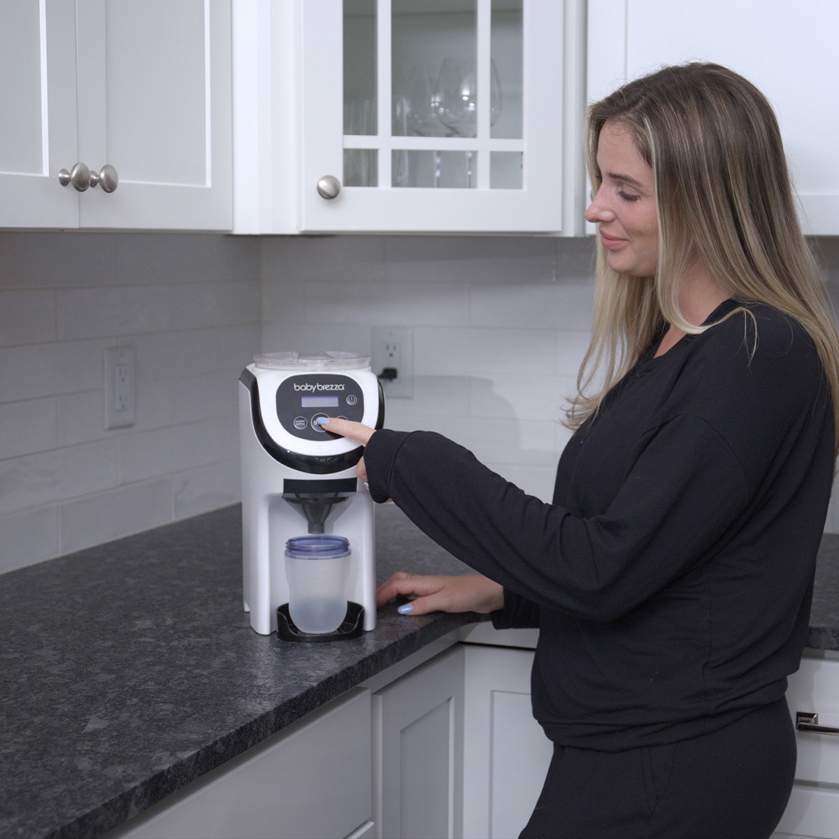 Аппарат для приготовления молочной смеси Baby Brezza Formula Pro Mini, FRP0079