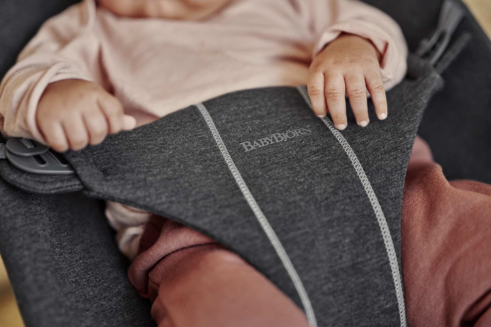 Кресло-качалка BabyBjorn Bliss 3D Jersey