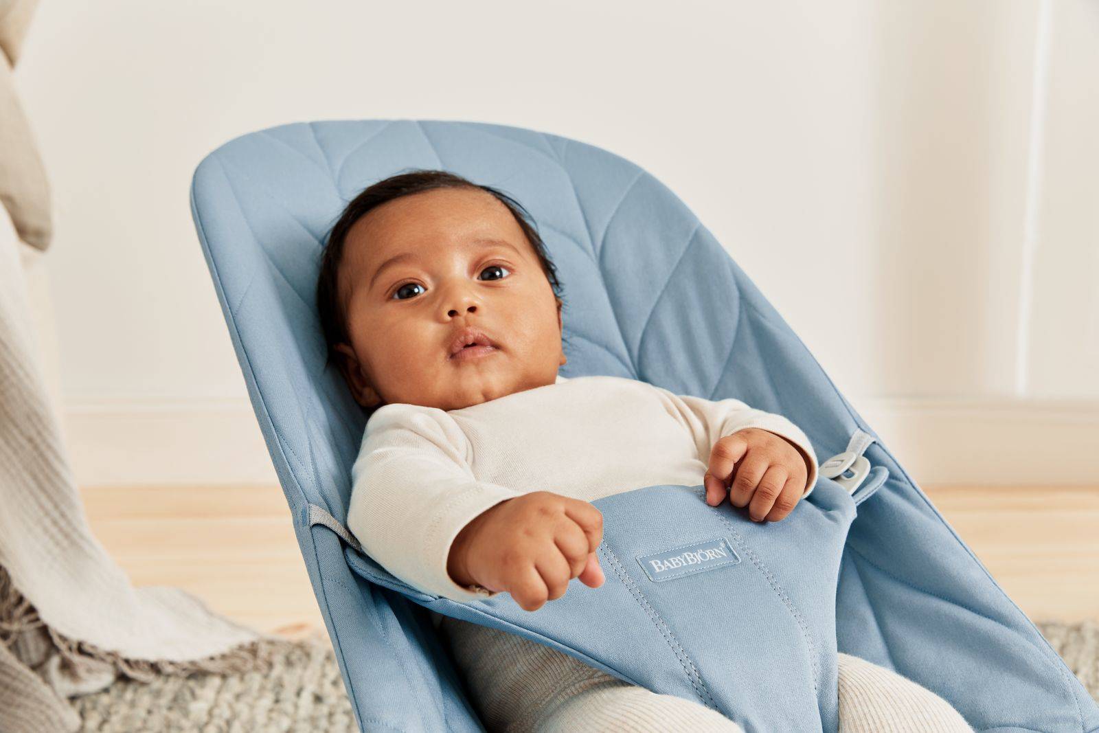 Кресло-качалка BabyBjorn Bliss Cotton