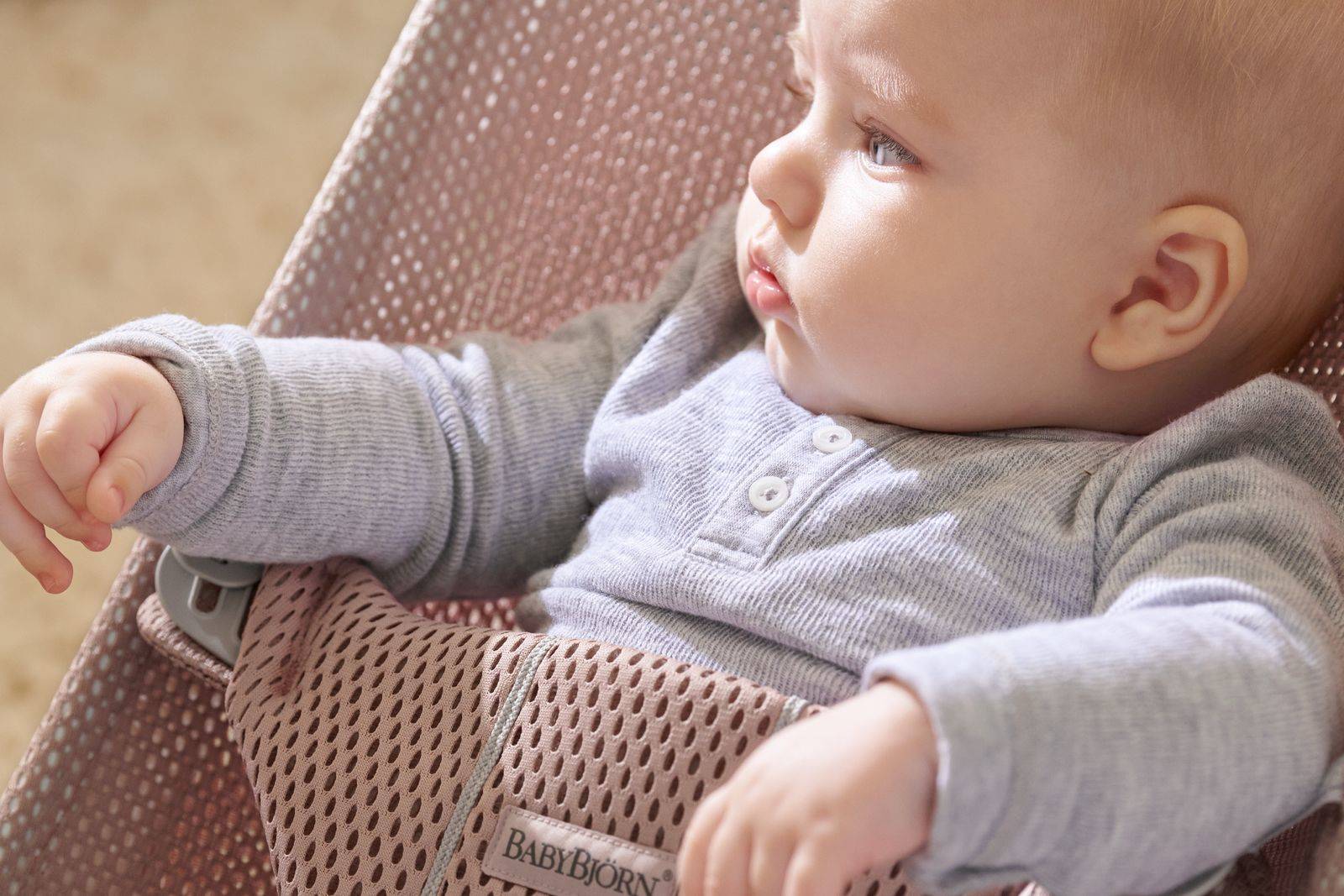 Кресло-качалка BabyBjorn Bliss Mesh