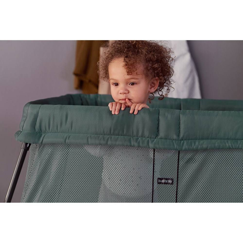 Детский манеж BabyBjorn Travel Crib Light