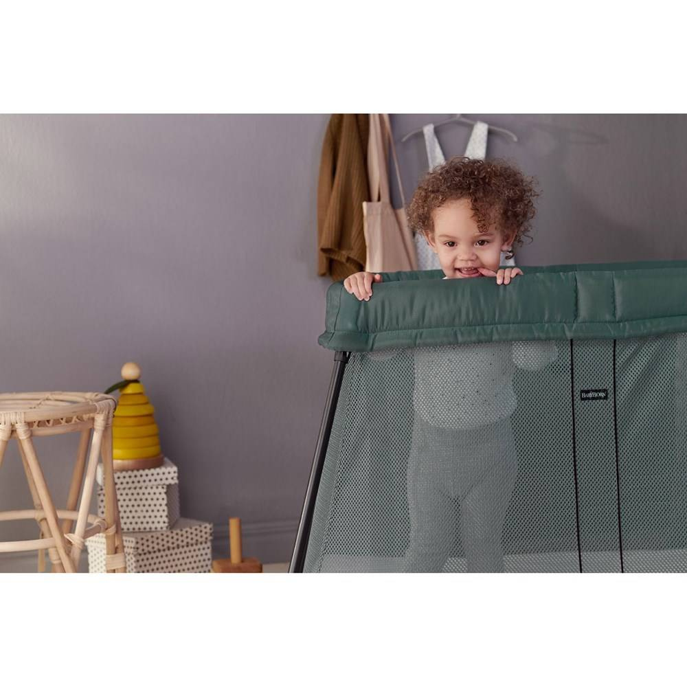 Детский манеж BabyBjorn Travel Crib Light
