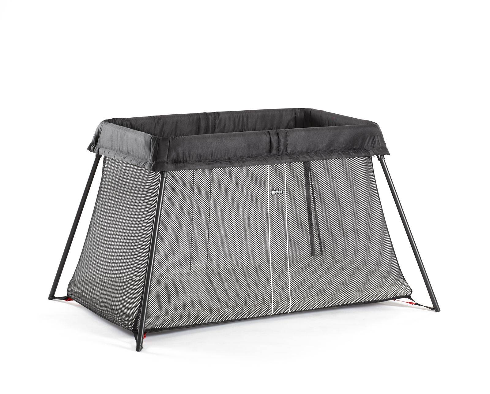 Манеж для путешествий BabyBjorn Travel Crib Light + простыня