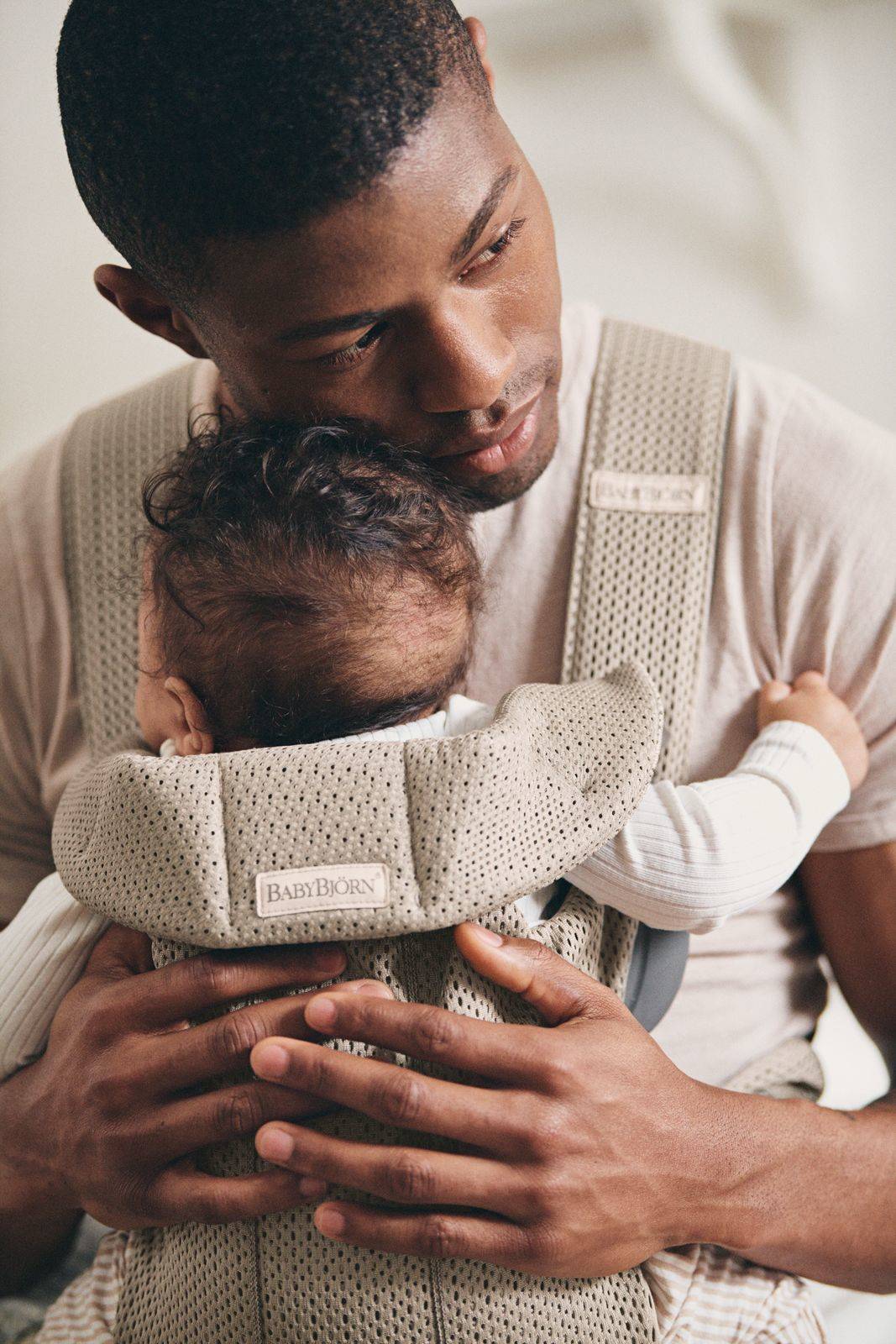 Кенгуру-переноска BabyBjorn Mini 3D Mesh