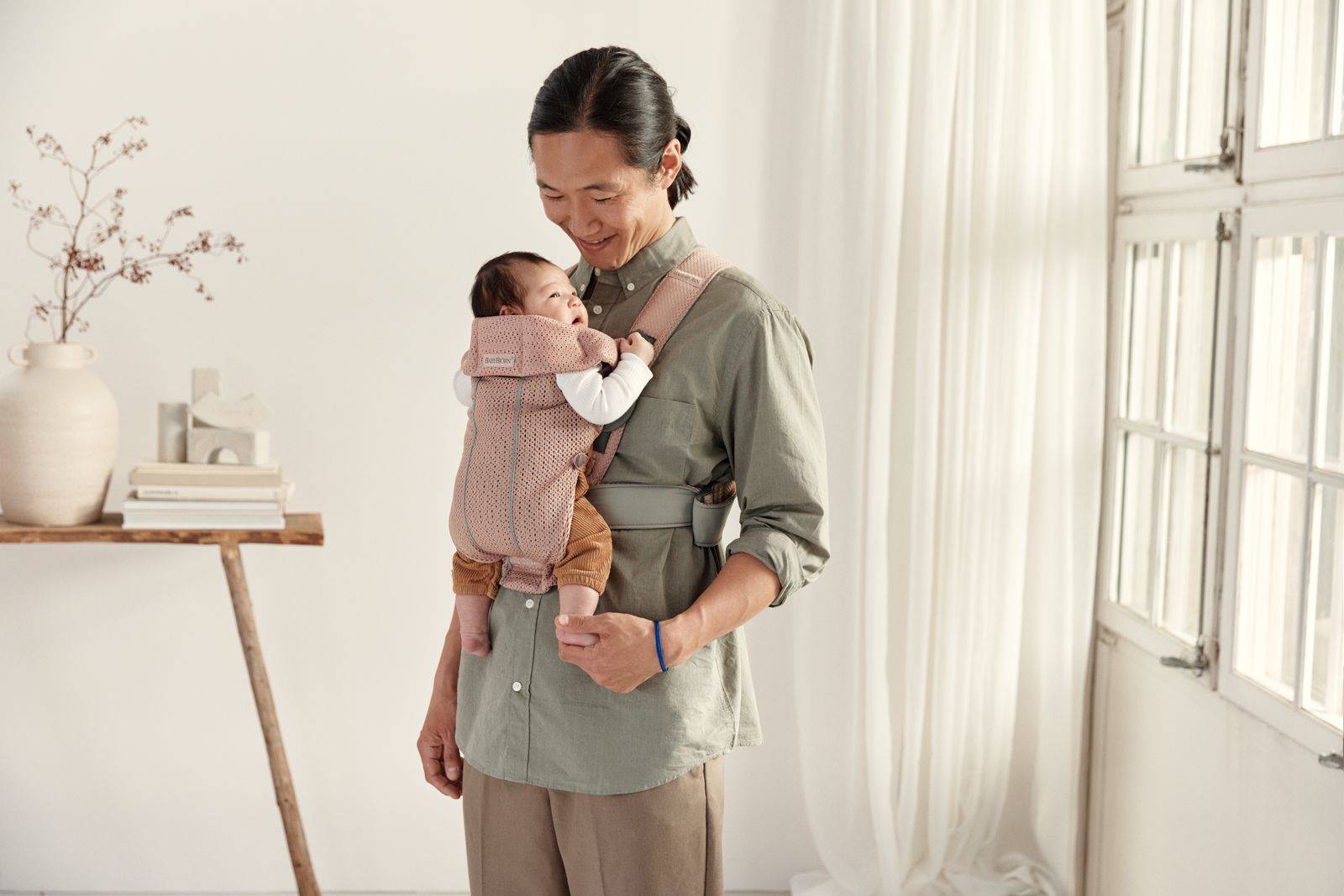 Кенгуру-переноска BabyBjorn Mini 3D Mesh