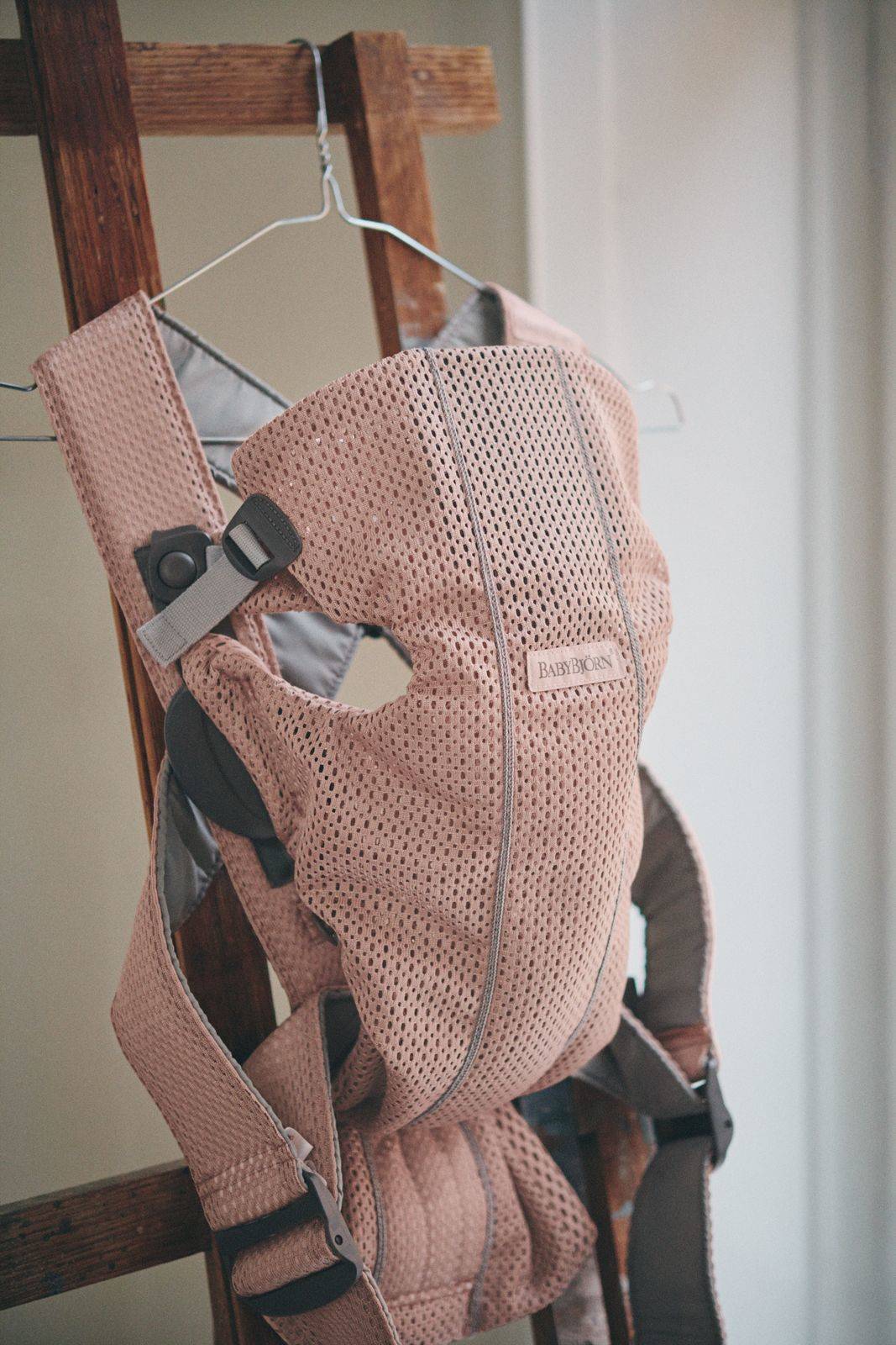 Кенгуру-переноска BabyBjorn Mini 3D Mesh