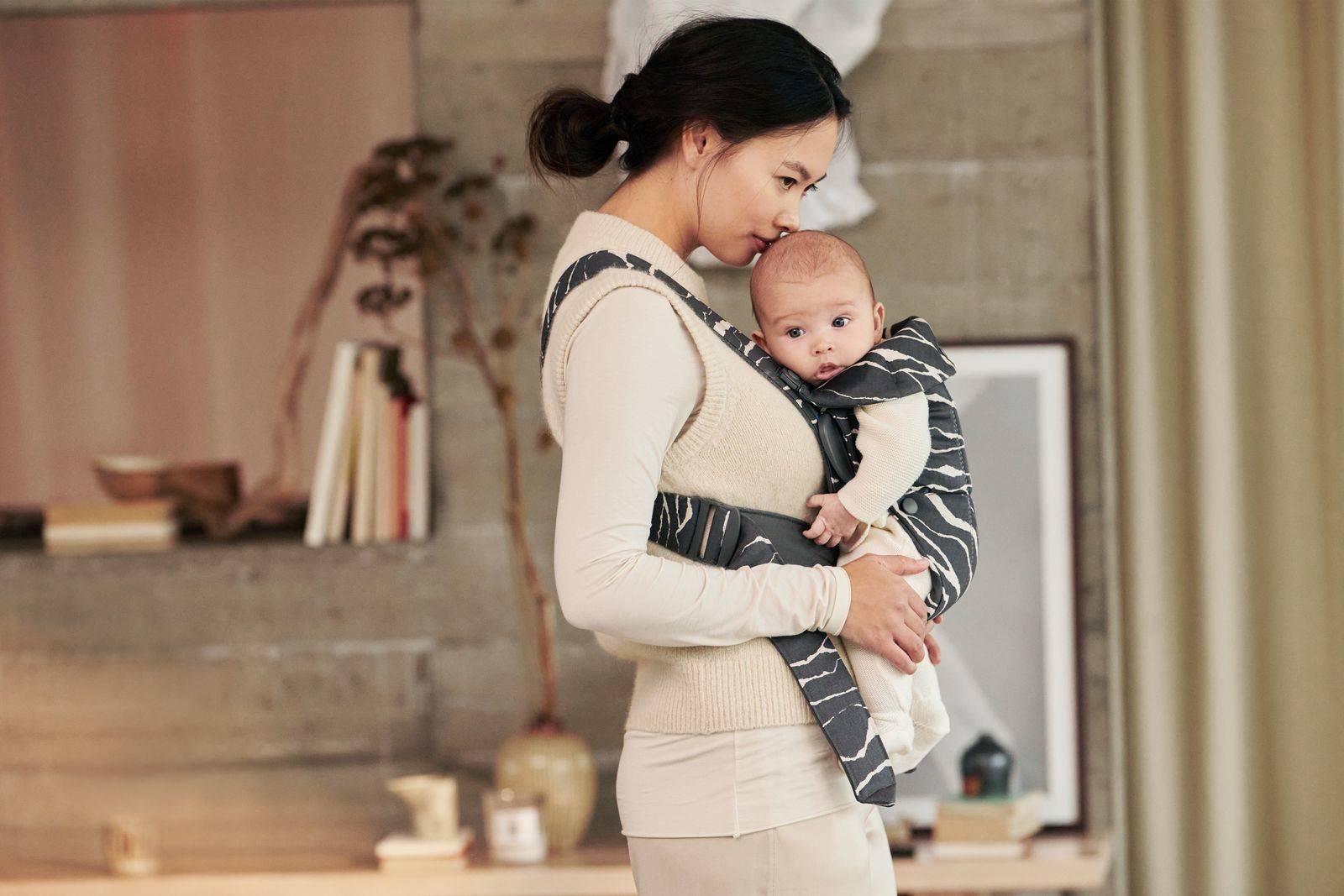 Кенгуру-переноска BabyBjorn Mini Cotton