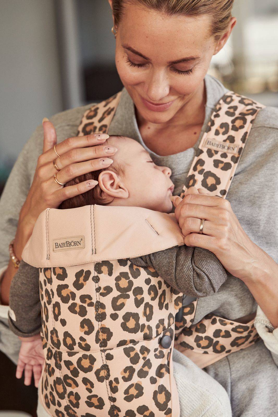 Кенгуру-переноска BabyBjorn Mini Cotton