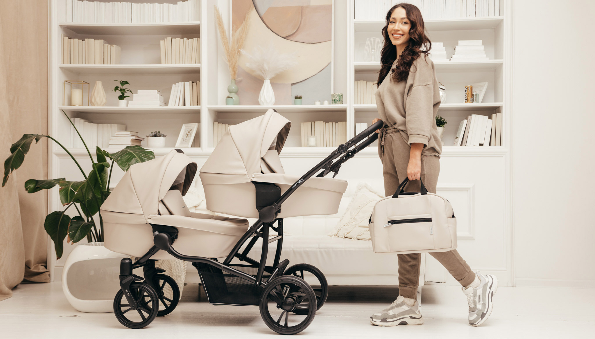 Универсальная коляска 2 в 1 для двойни Bebetto B 42