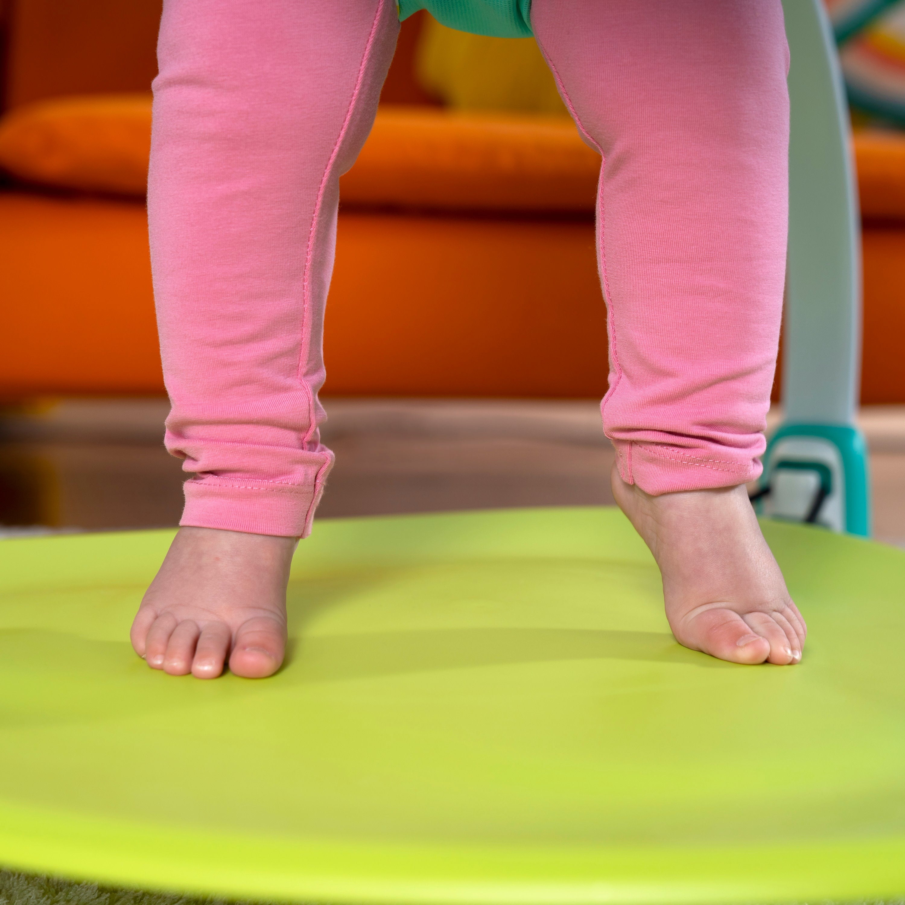 Игровой столик-прыгунки Bright Starts Bounce Baby Playful Pond, 74451115651