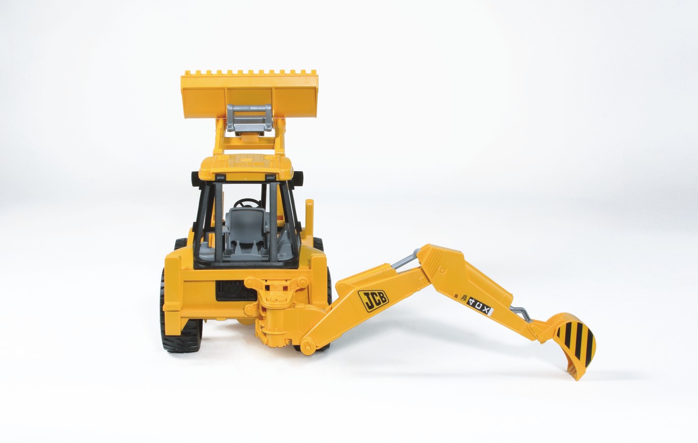 Машинка BRUDER Дорожный погрузчик с экскаватором JCB 4CX, М1:16, 02428