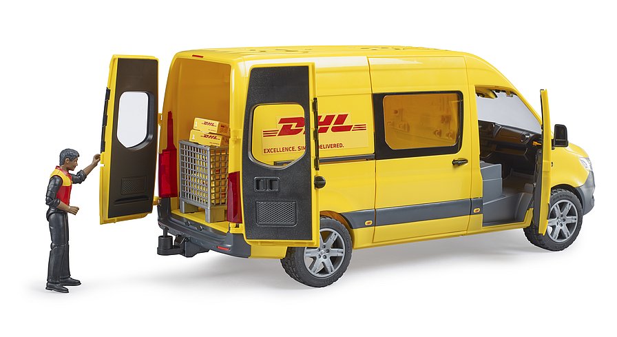 Игровой набор BRUDER Автомобиль MB Sprinter курьер DHL с фигуркой 1:16, 02671