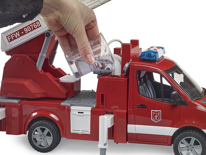 Набор BRUDER  Пожарная машина MB Sprinter 1:16, 02673