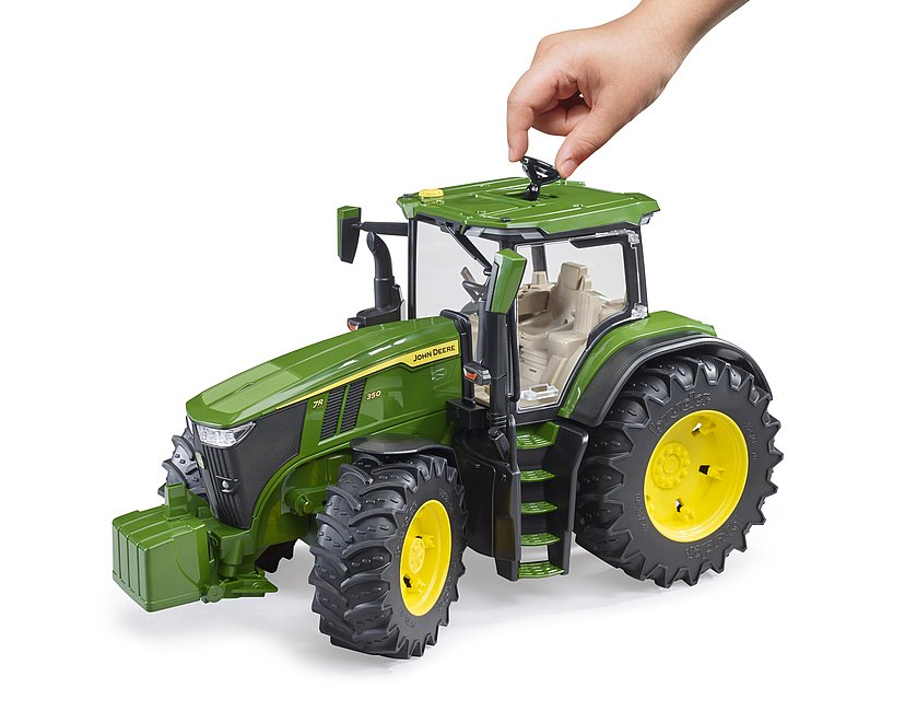 Транспорт BRUDER  Трактор John Deere 1:16, 03150