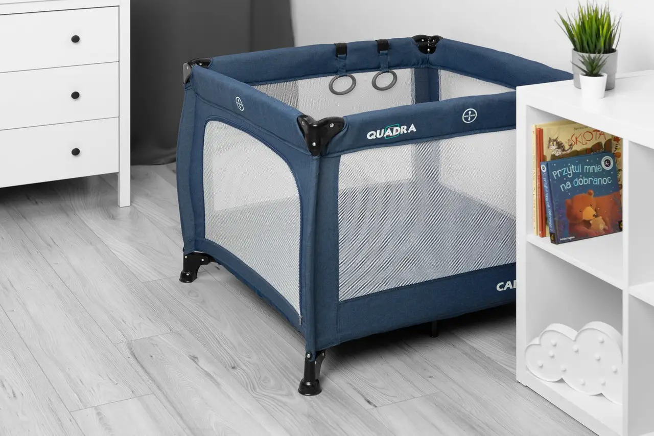 Дитячий манеж Caretero  Quadra