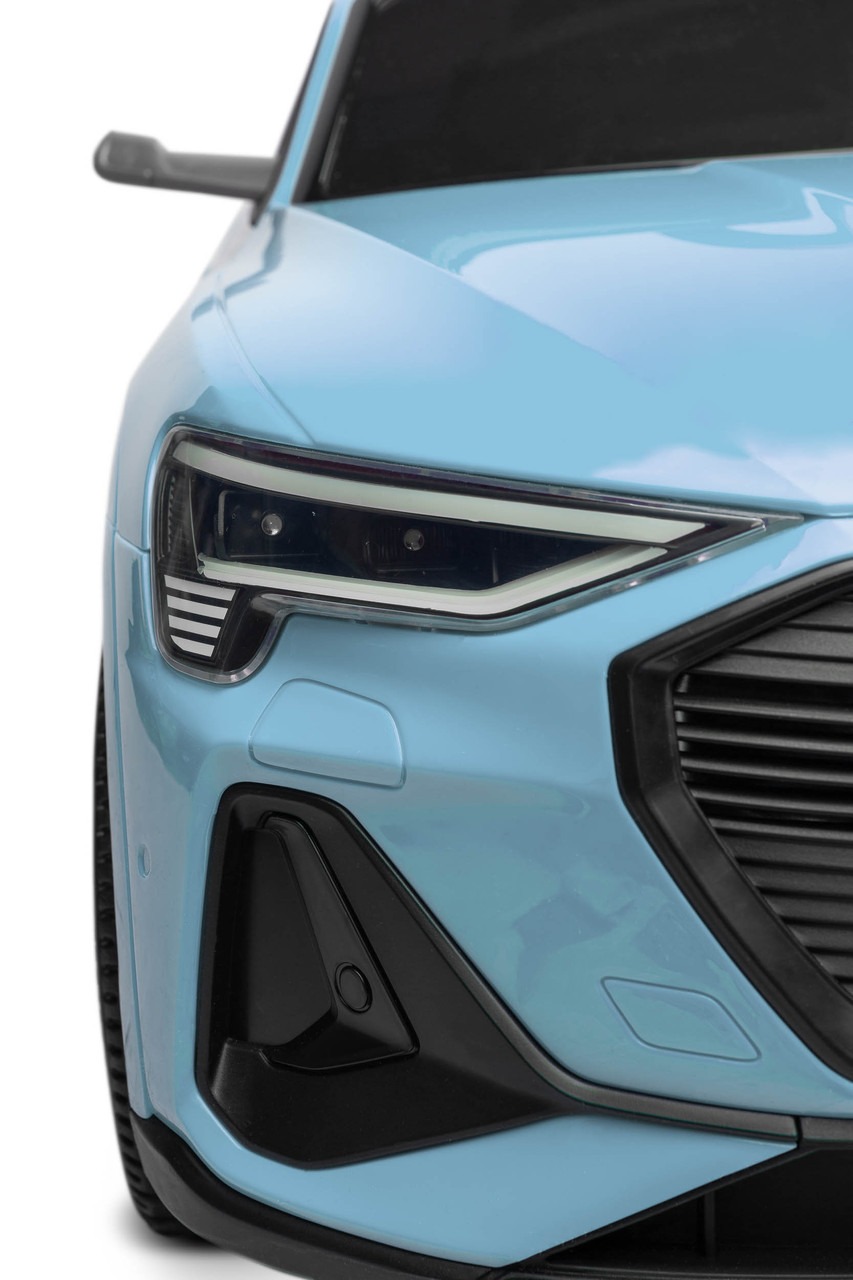 Детский электромобиль Caretero (Toyz) Audi E-tron Sportback 12 В