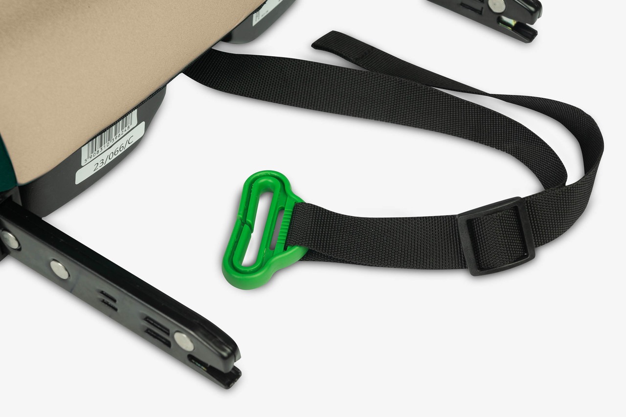 Автокресло-бустер Caretero Puma ISOFIX I-SIZE