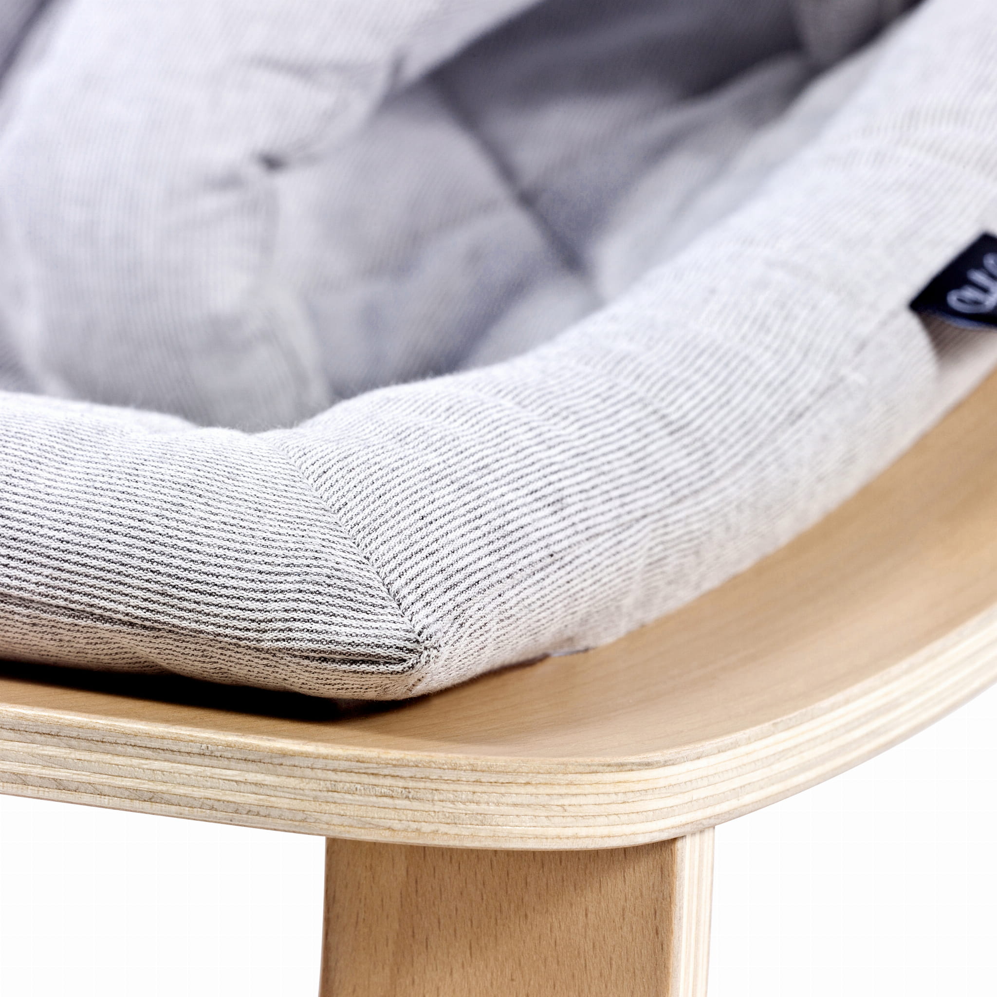 Детский шезлонг-качалка Charlie Crane Levo in Beech (основание бук)