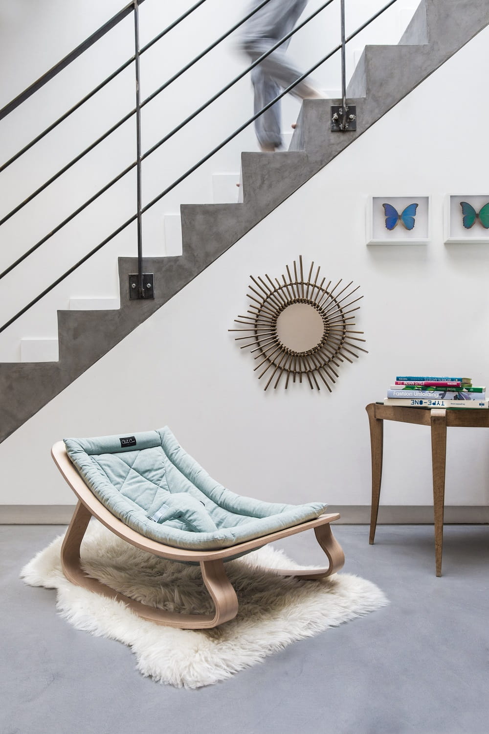 Детский шезлонг-качалка Charlie Crane Levo in Beech (основание бук)