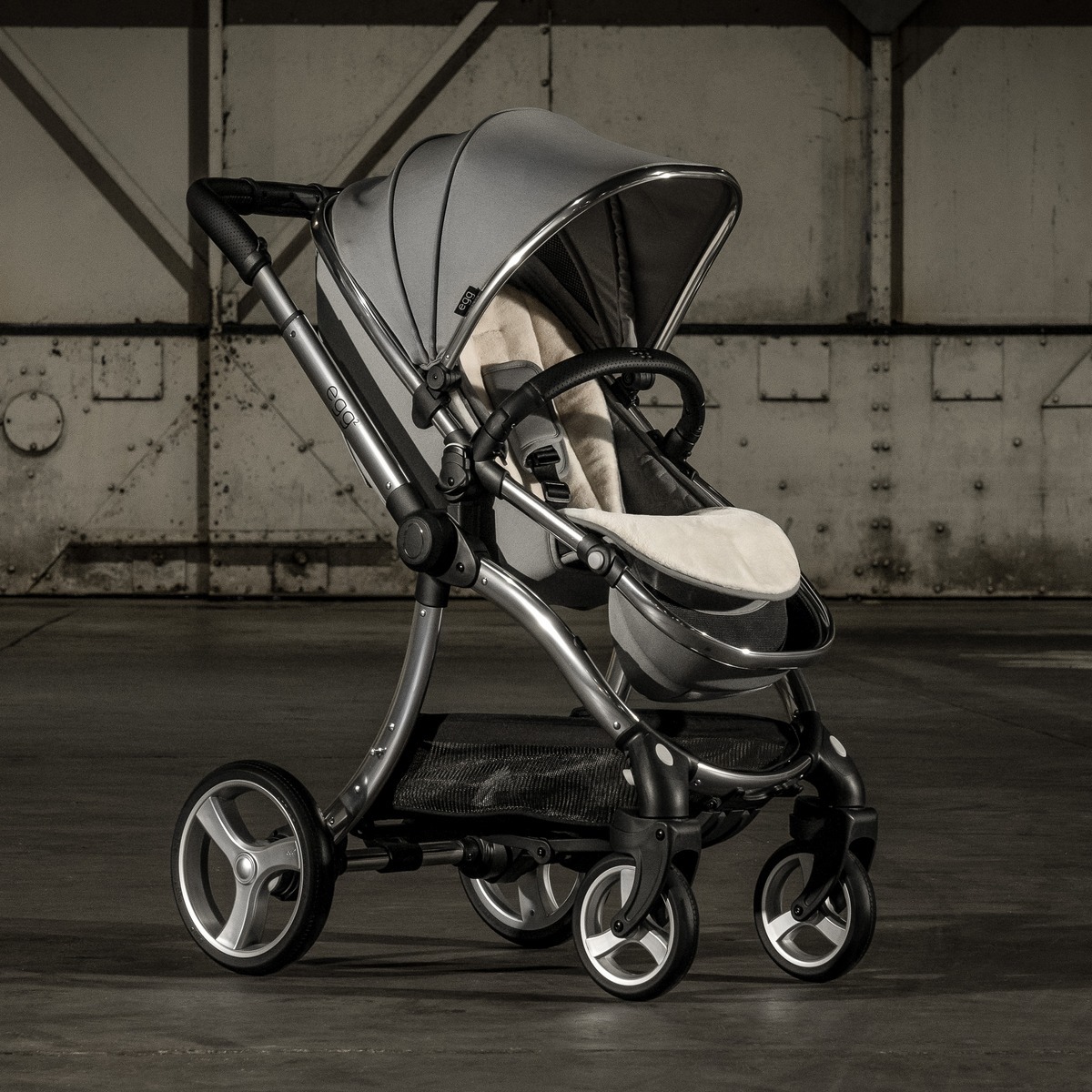 Прогулочная коляска Egg 2