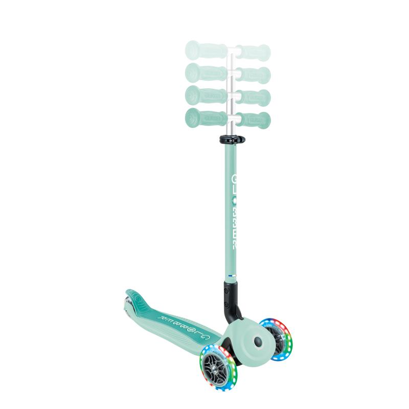 3-колесный самокат Globber Go up active с подсветкой колес