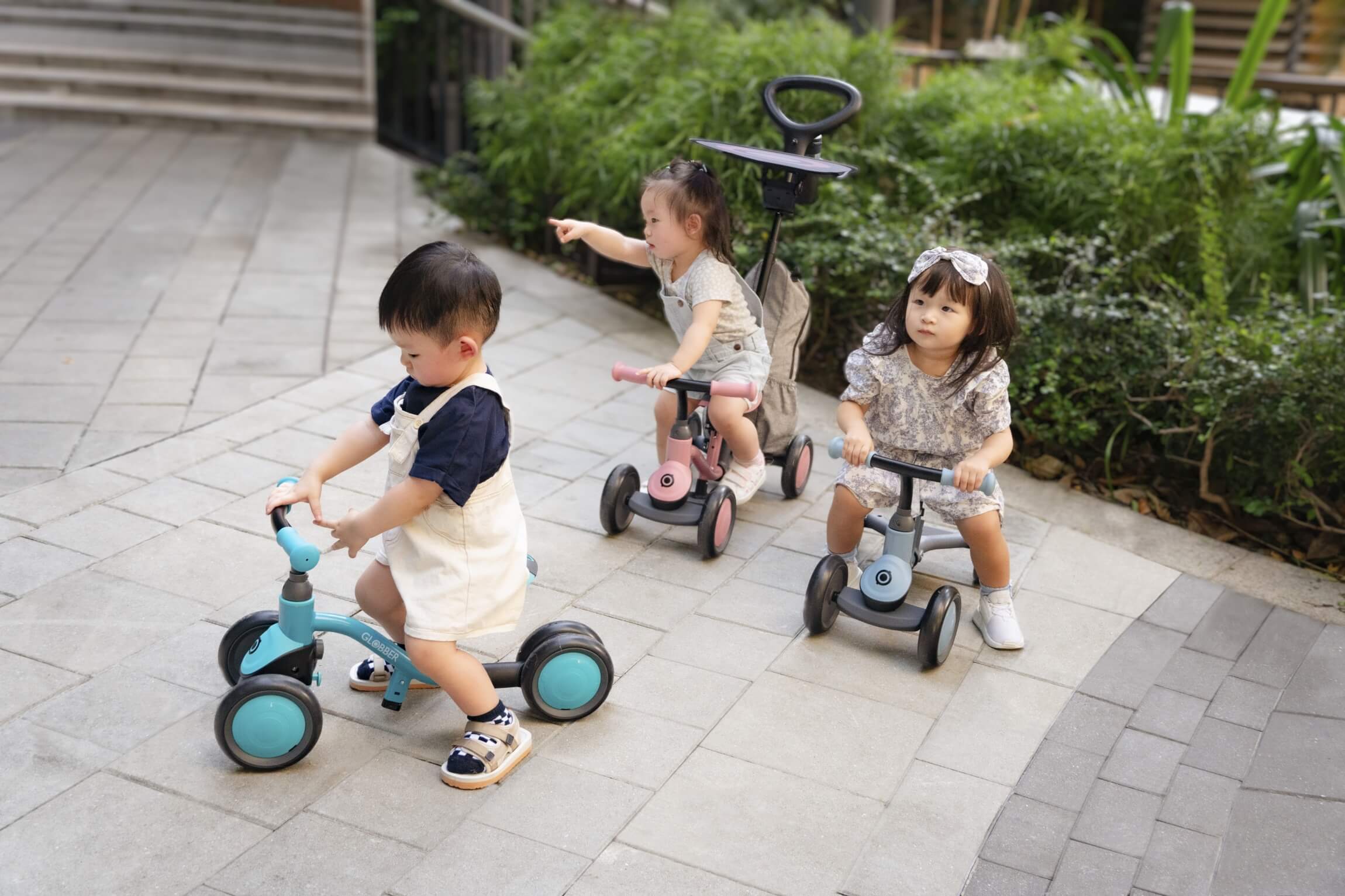 Детский 3-колесный велосипед Globber Learning Bike 3 в 1 Deluxe, 639