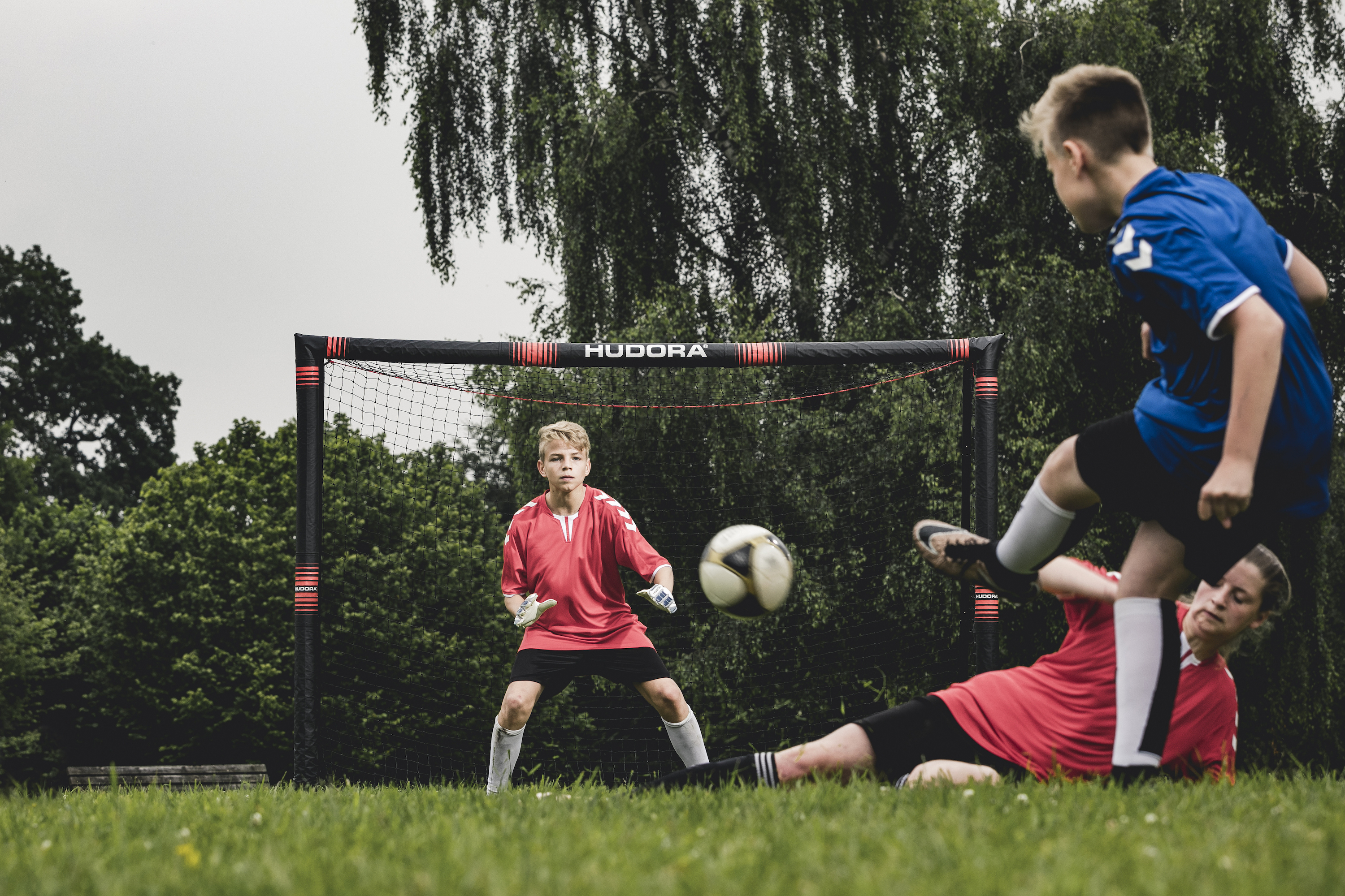 Футбольные ворота Hudora GOAL PRO TECT 240x160, (76914)