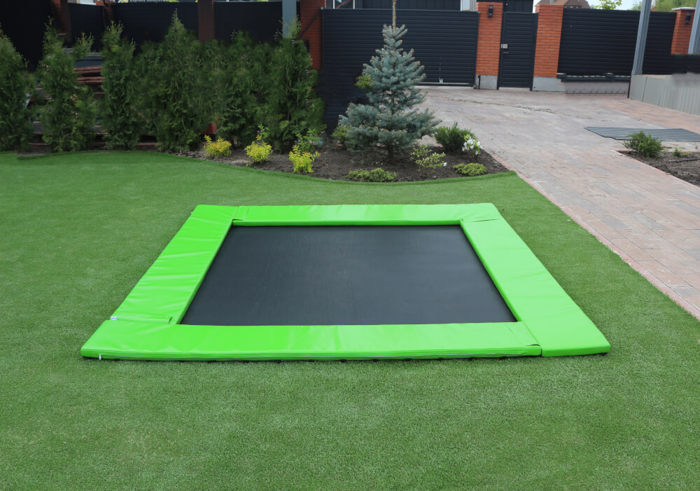 Грунтовой батут KIDIGO 4,4х4,4, 222704