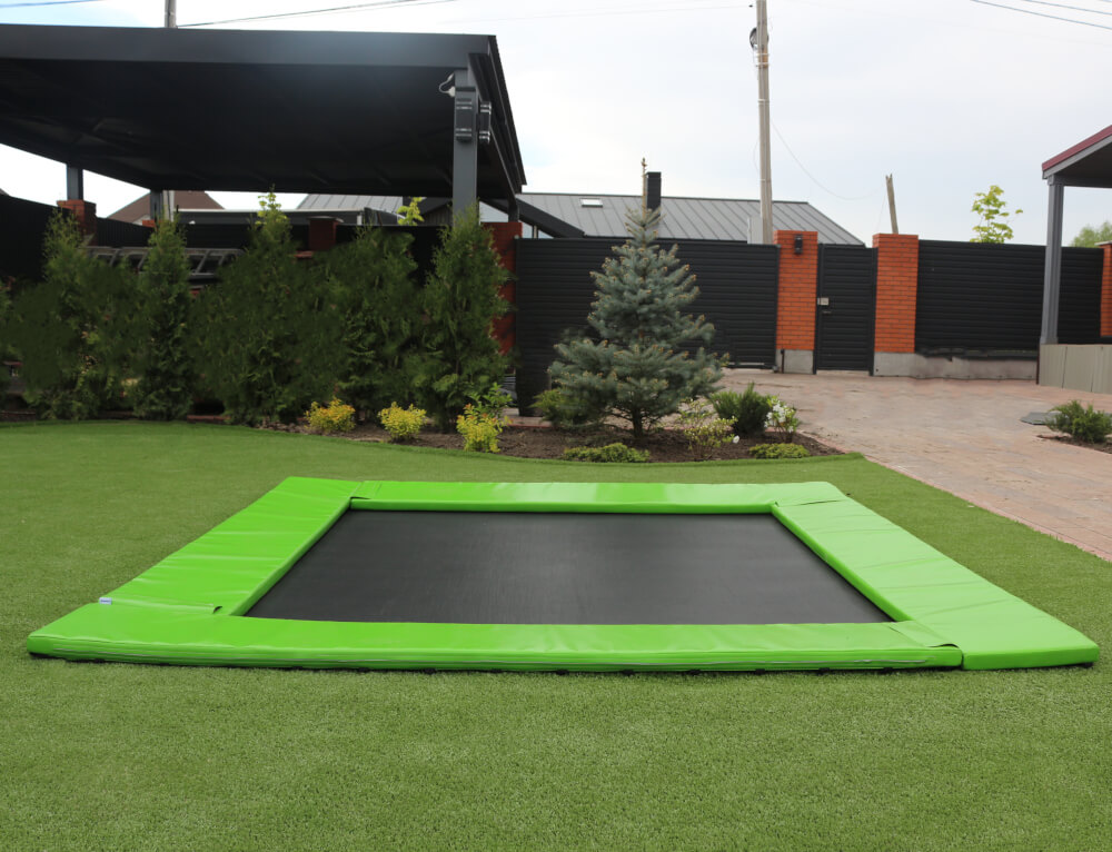 Грунтовой батут KIDIGO 4,4х4,4, 222704