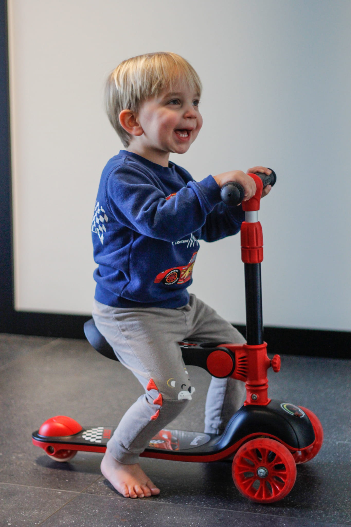 Детский 3-колесный самокат 2 в 1 Kidwell Rimba с седлом