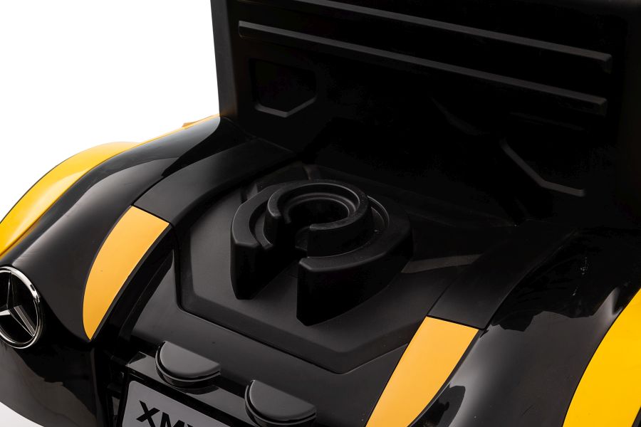 Электромобиль LeanToys Грузовик Mercedes XMX622 12 В