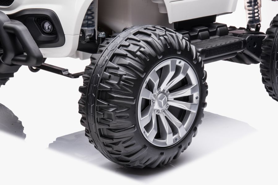 Электромобиль LeanToys Mercedes DK-MT950 4x4 2х12 В