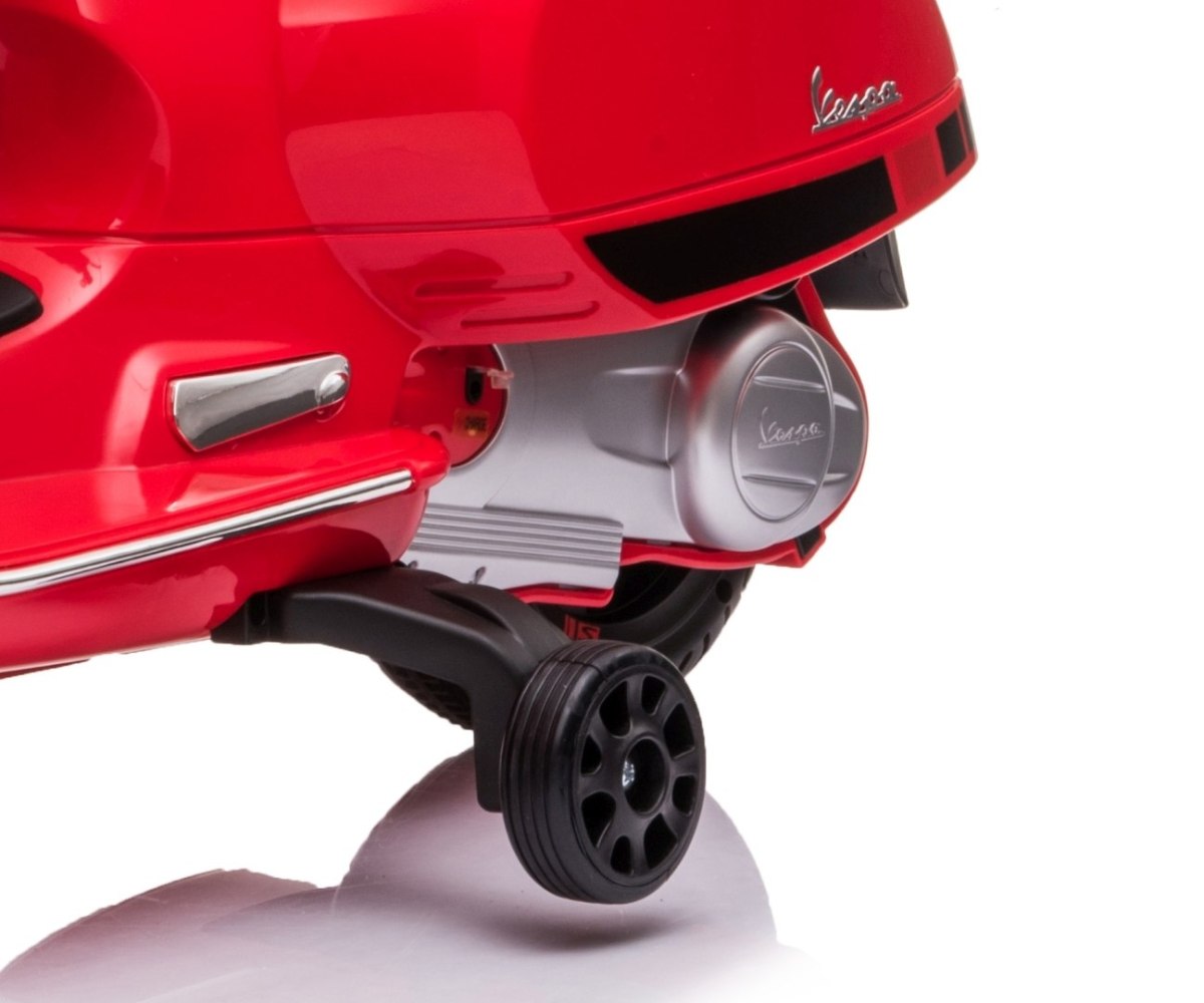 Электромобиль-мопед Milly Mally Vespa GTS Super 2х6 В