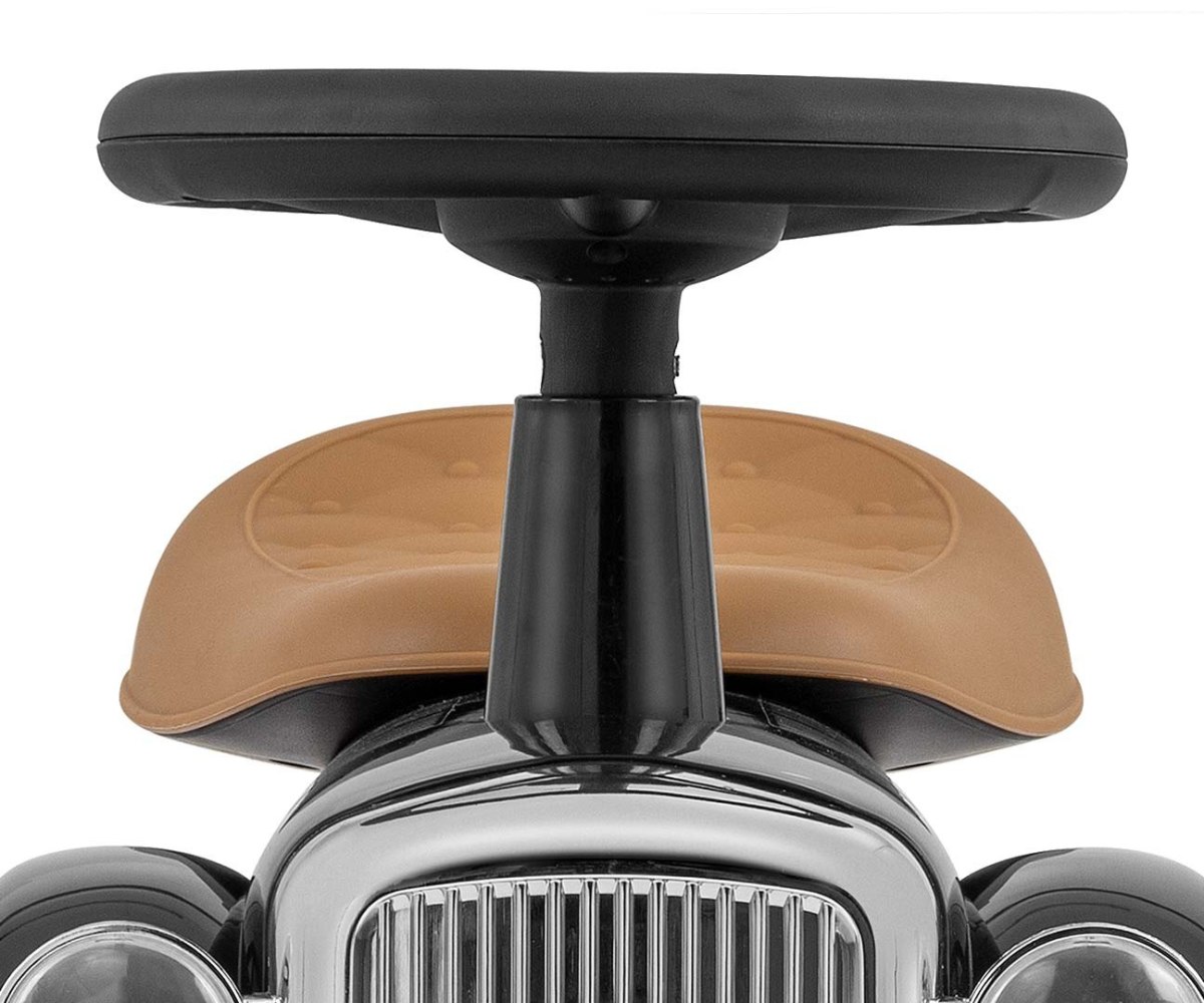 Машинка-толокар Milly Mally Royce