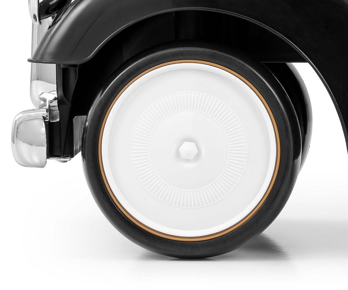 Машинка-толокар Milly Mally Royce