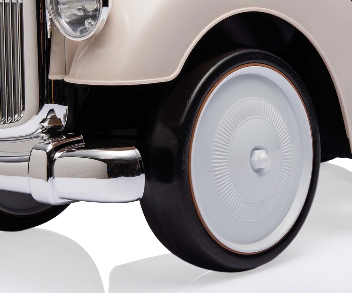 Машинка-толокар Milly Mally Royce