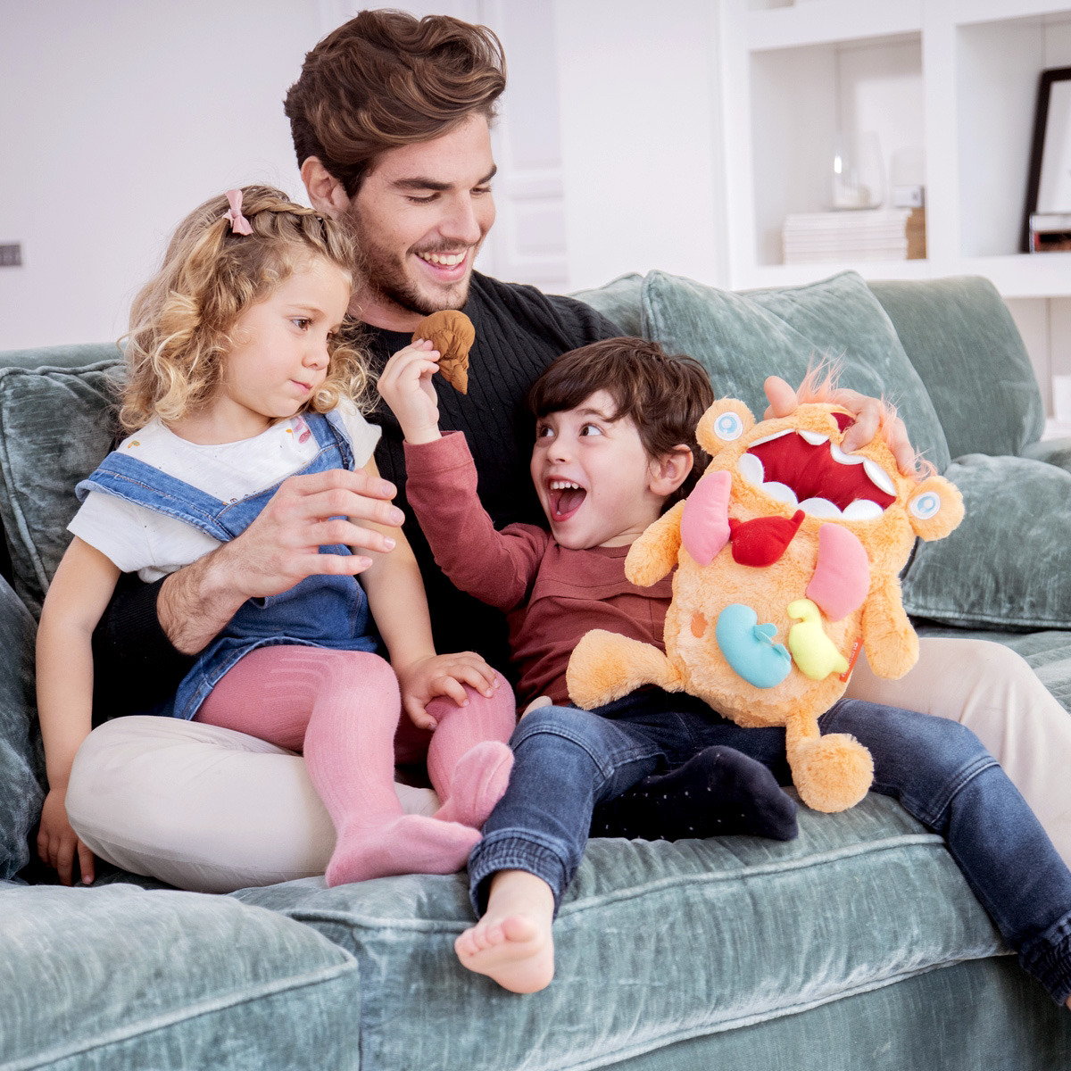 Мягкая развивающая игрушка-талисман Miniland Education Монстр с внутренними органами, MLZ75012