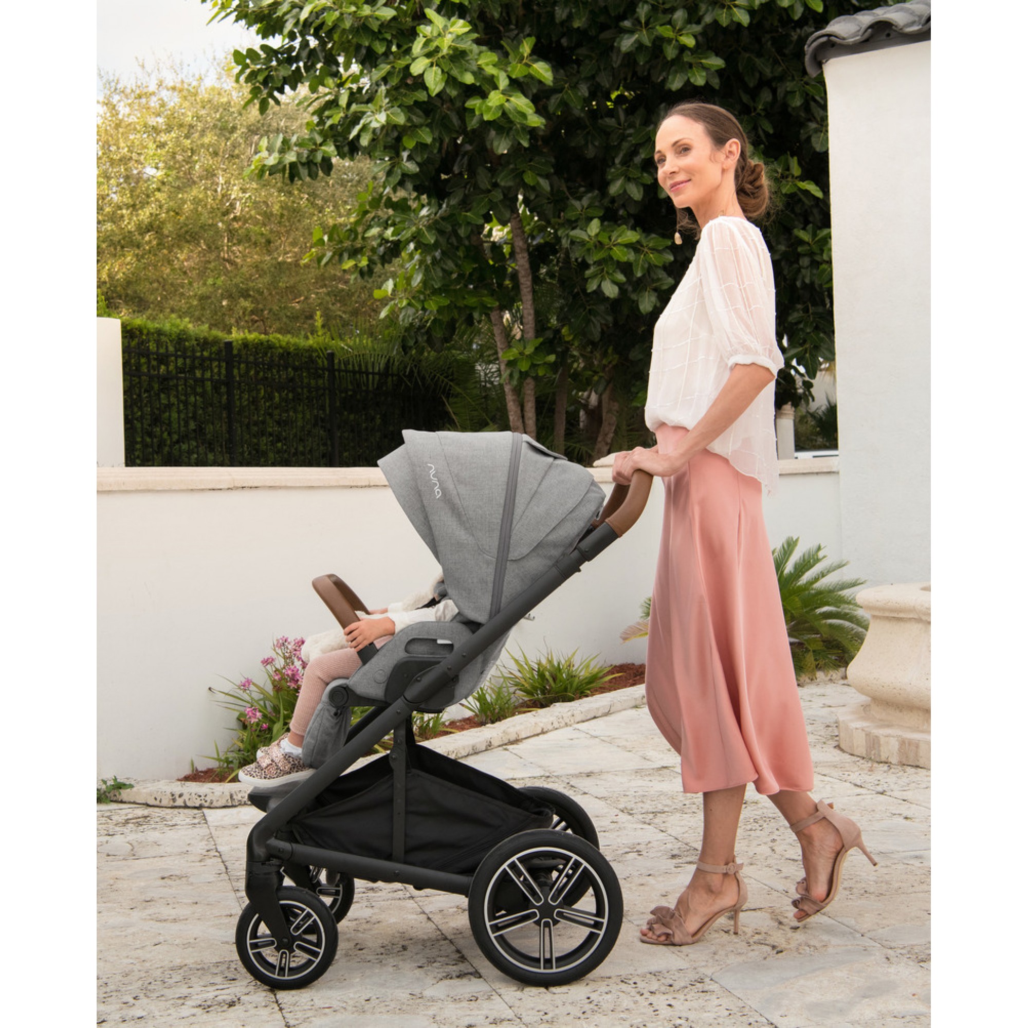 Универсальная коляска 2 в 1 Nuna Mixx Next