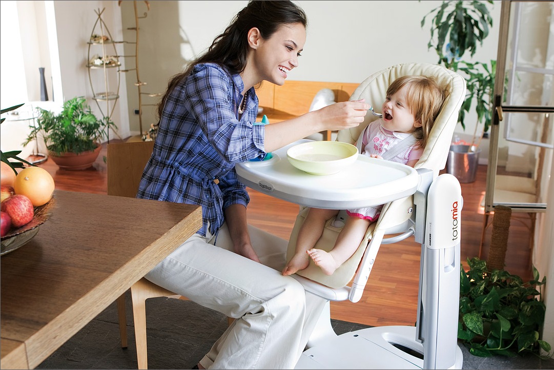 Стульчик для кормления Peg-Perego Tatamia Follow Me