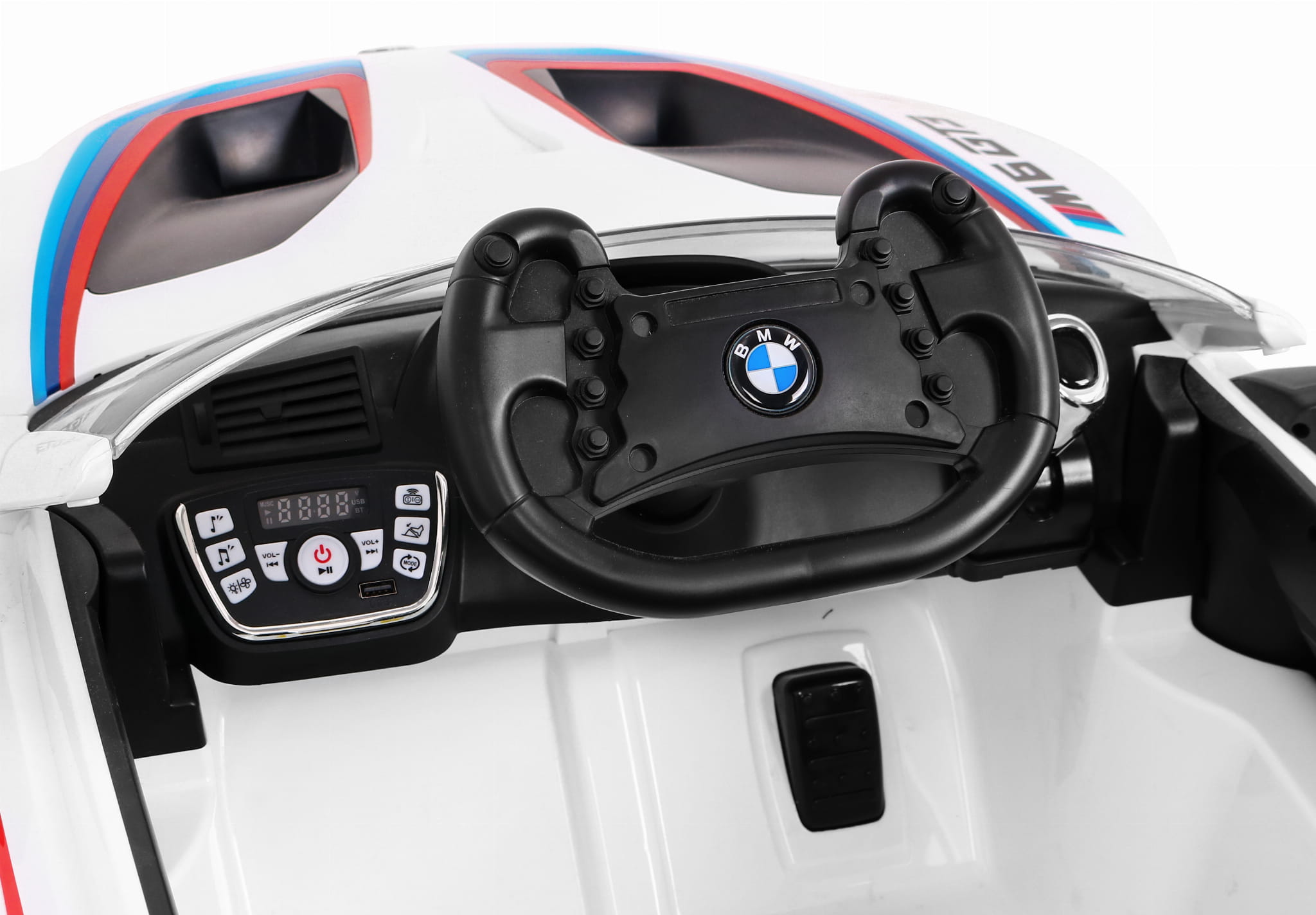 Электромобиль Ramiz BMW M6 GT3 12 В на пульте управления