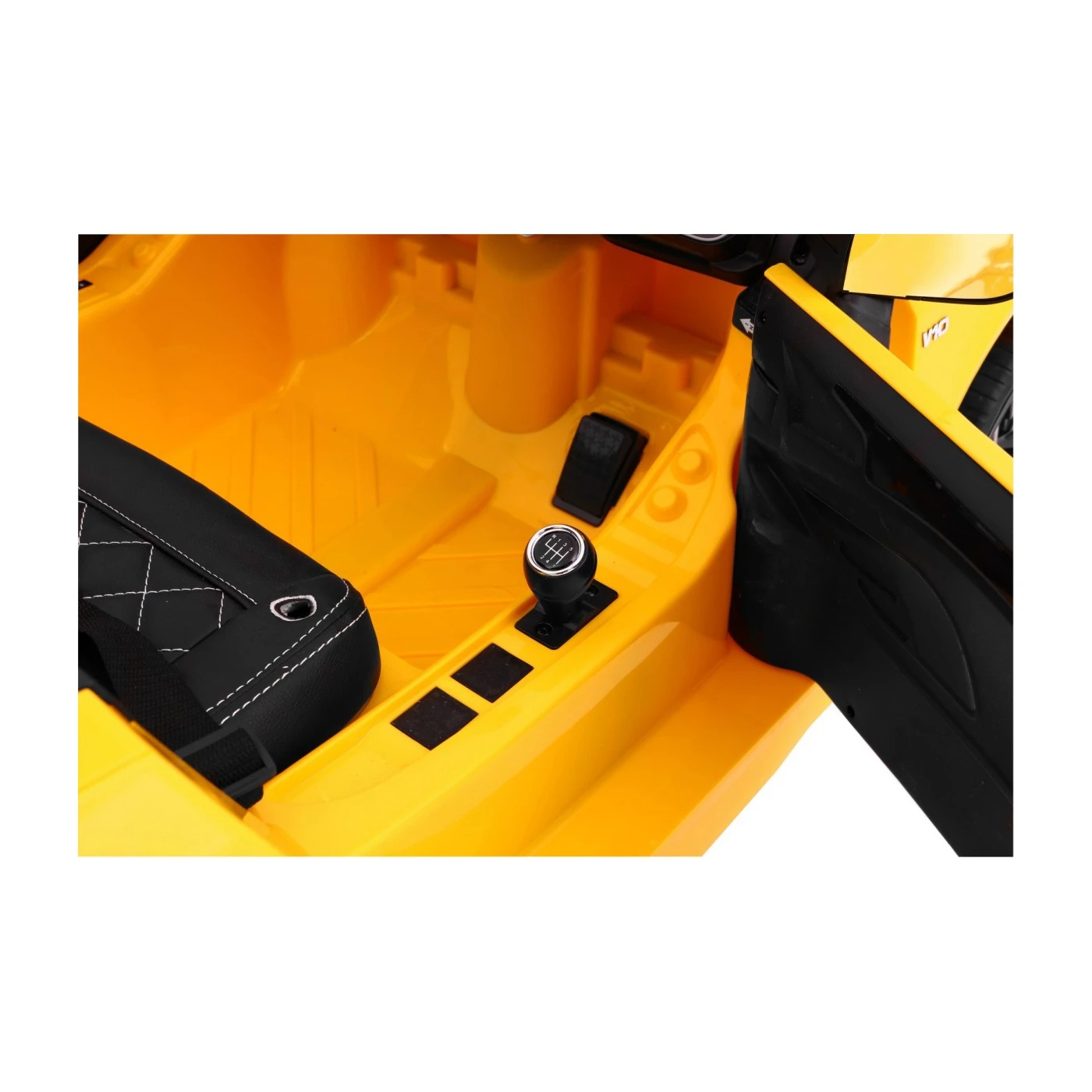 Электромобиль Ramiz AUDI R8 Spyder RS EVA 2 4G 2х6 В на пульте управления