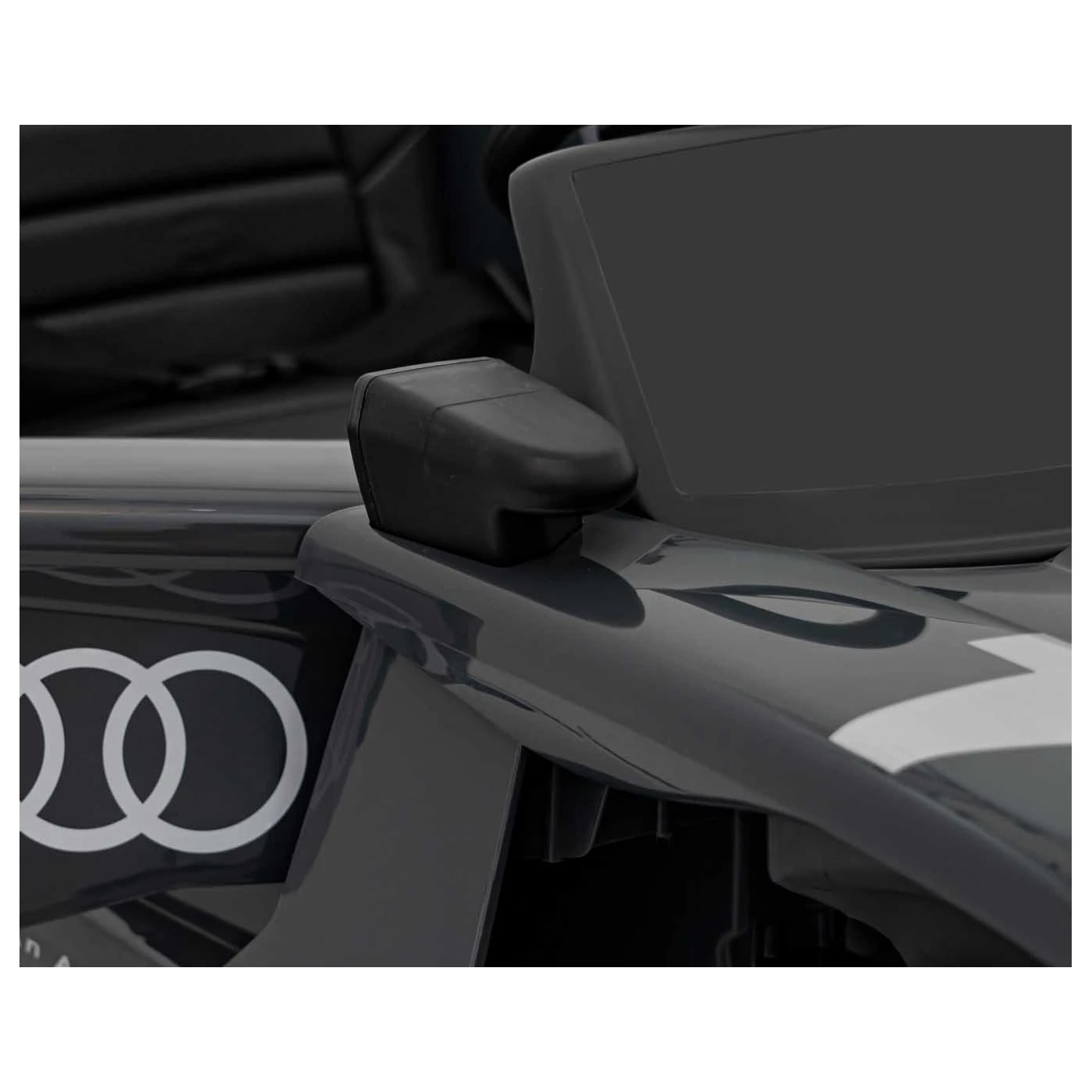 Детский электромобиль Ramiz Audi RSQ E-TRON 12 В