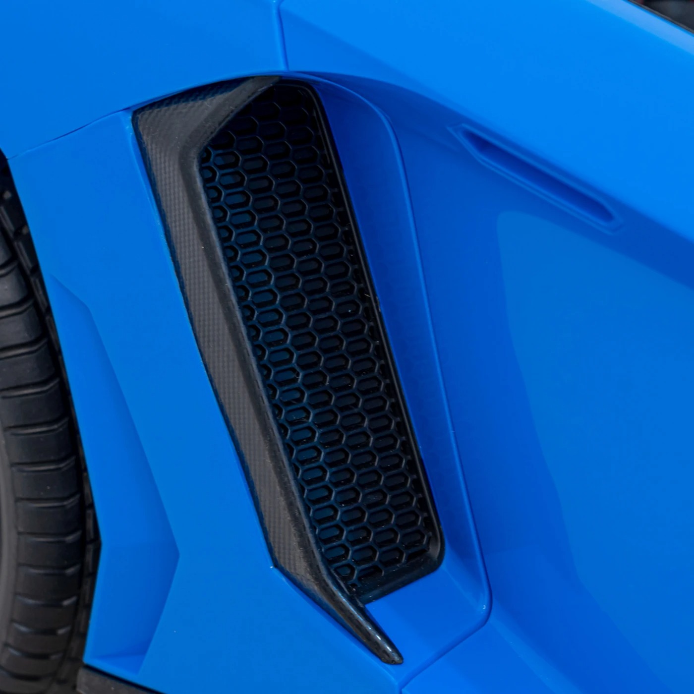 Электромобиль Ramiz Lamborghini Aventador SV 24 В