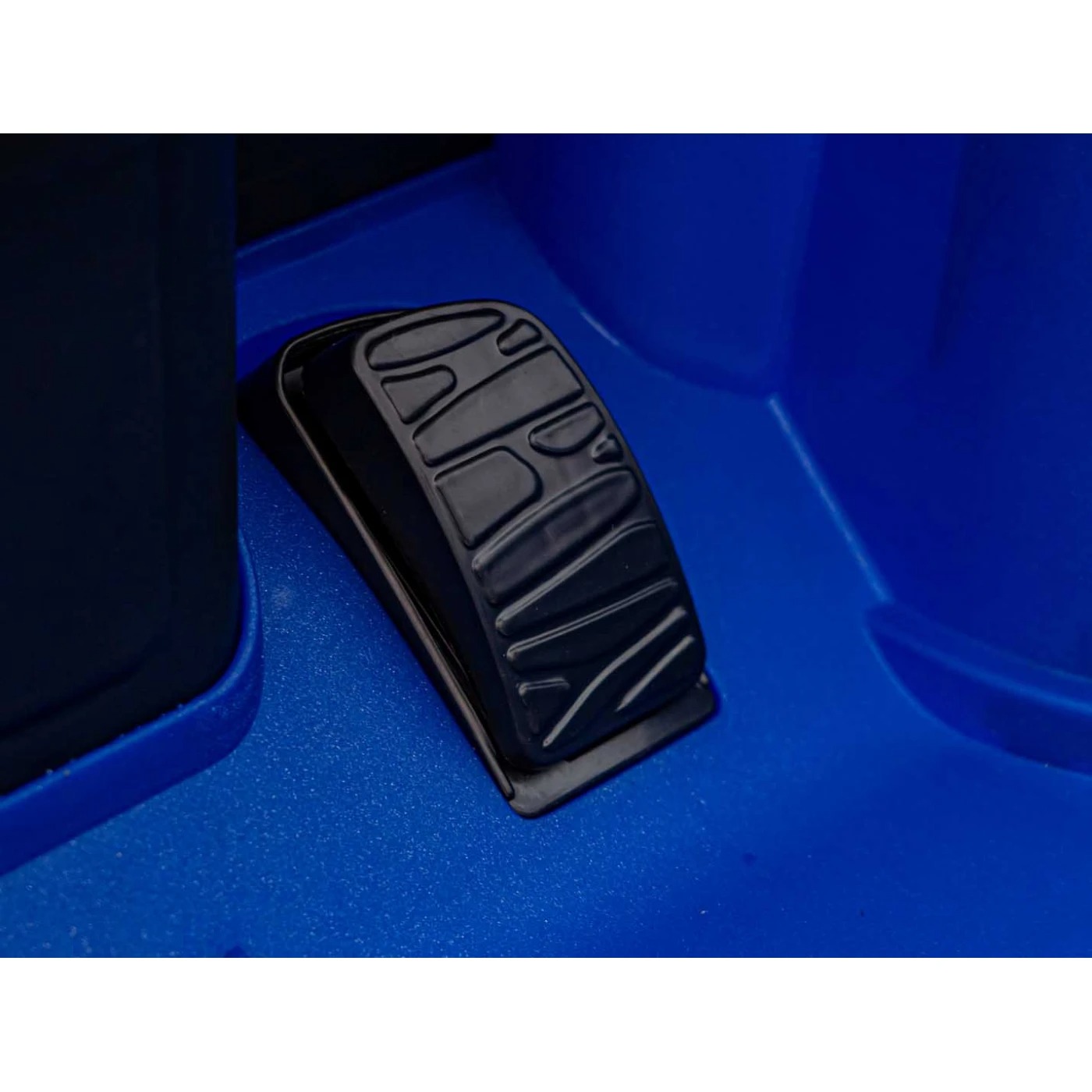 Детский электромобиль Ramiz Maserati MC20 GT2 12 В