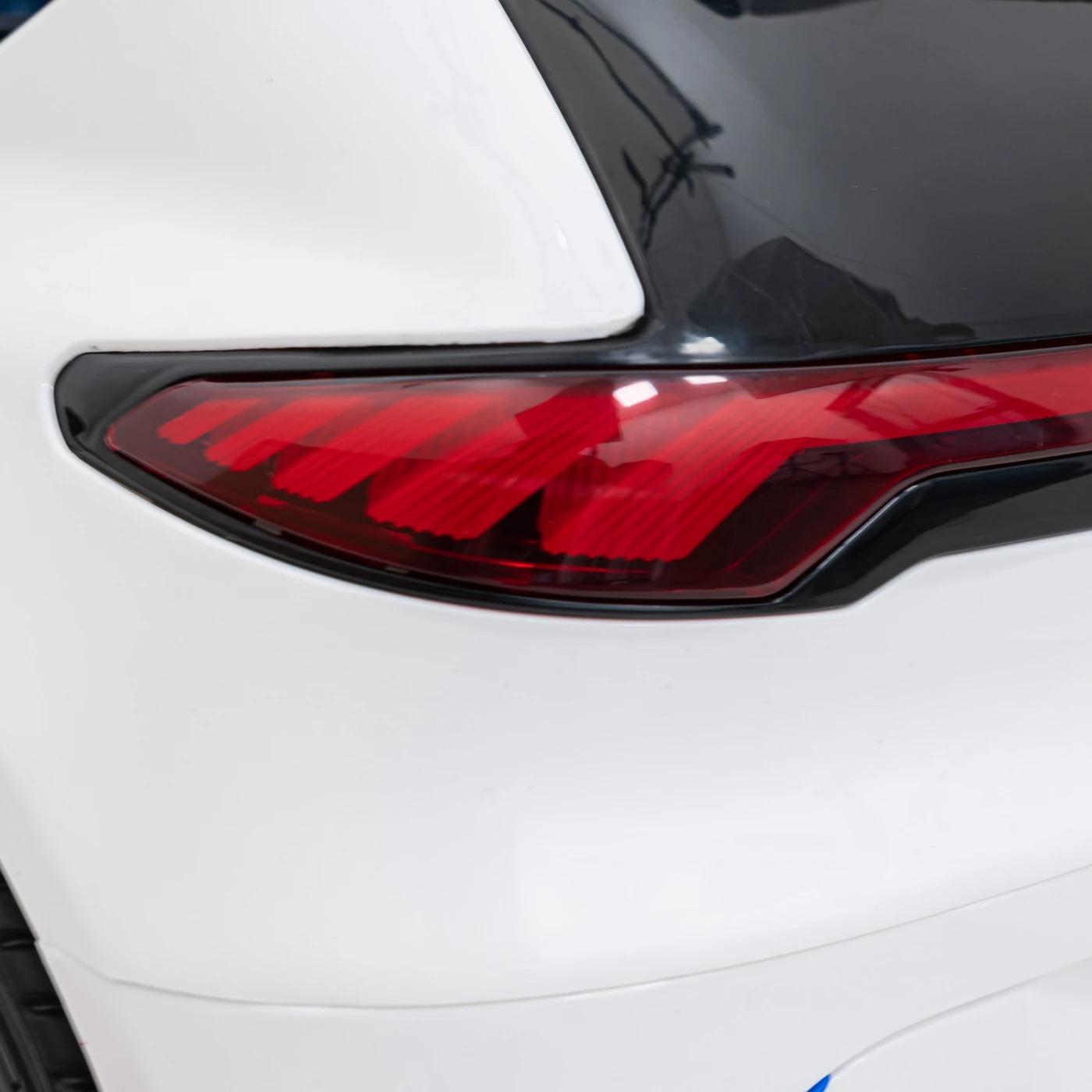 Электромобиль Ramiz Mercedes Benz AMG EQA 12 В