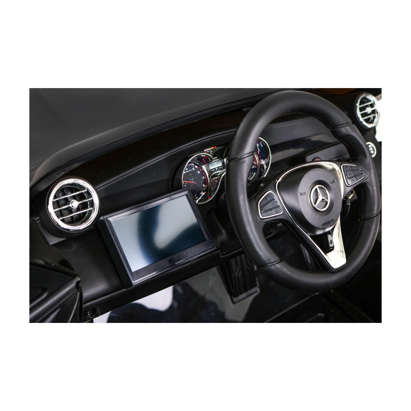 Электромобиль Ramiz Mercedes GLC 63S 2х12 В на пульте управления