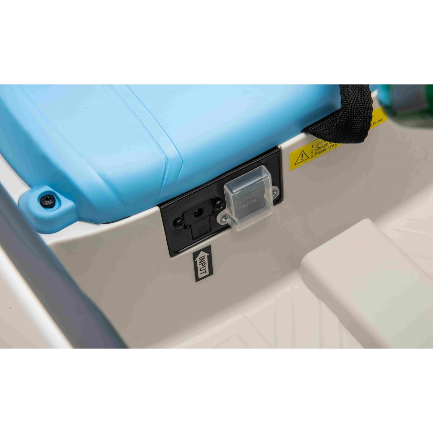 Детский электромобиль Ramiz Mini Concept Aceman 12 В