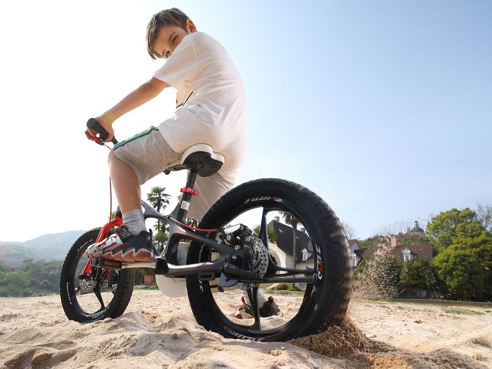 Детский велосипед RoyalBaby Space Shuttle Air16